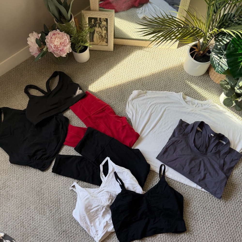 HUGE Athleta bundle Black, White, Red and Gray leggings, bras and tops